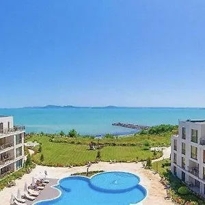  Apartment In Diamond